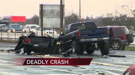 Two cousins from Ceres are dead after a car crashed into a center median in Modesto on Sunday morning, according to the Modesto Police Department. . Modesto accident yesterday